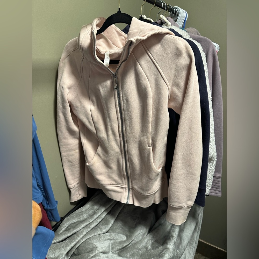 Lululemon Scuba in Soft Pink size 8